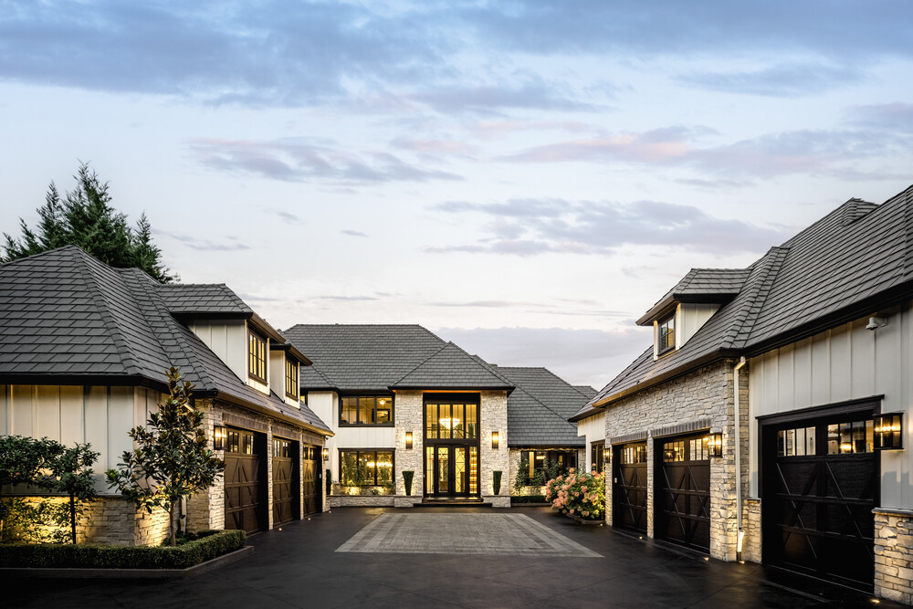 Collector's Dream: 10+ Car Garage on the Willamette River