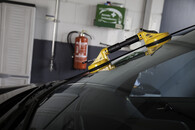 What to Look for When Hiring an Auto Glass Repair Company