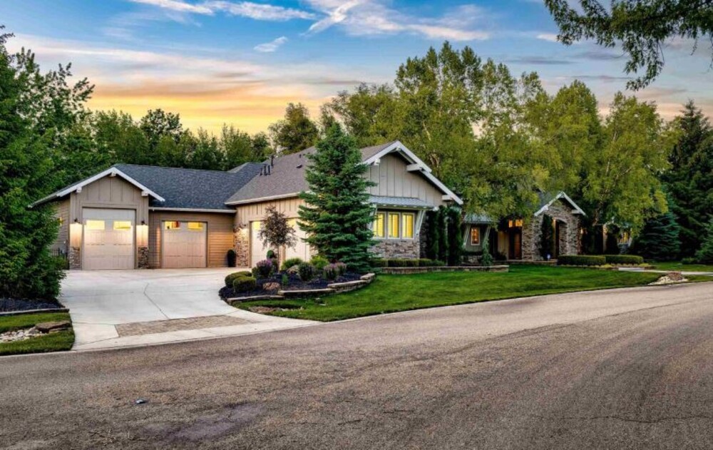 Private Resort Home in Eagle, with RV Garage and a 6 Car Garage