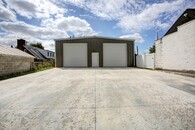 Massive 2400 Sq Ft Garage!