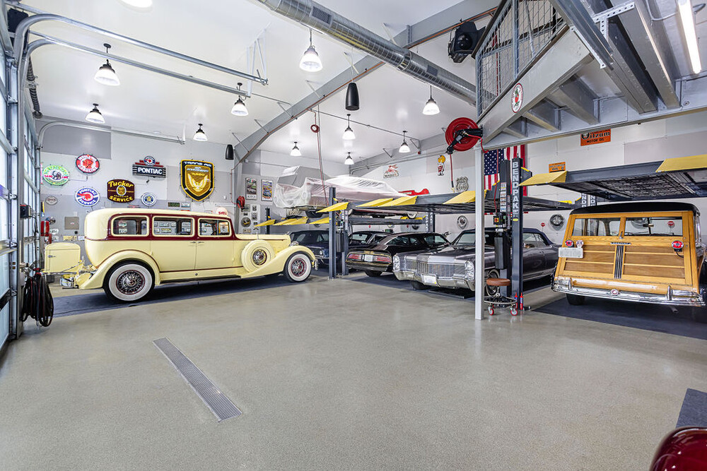 Newport RI Stunning Private Garage - best of the best