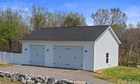 5 Car Garage Comes in a RV Size Garage with 2 Magnum 10,000 lb Car Lifts .. HUGE PRICE REDUCTION! 
